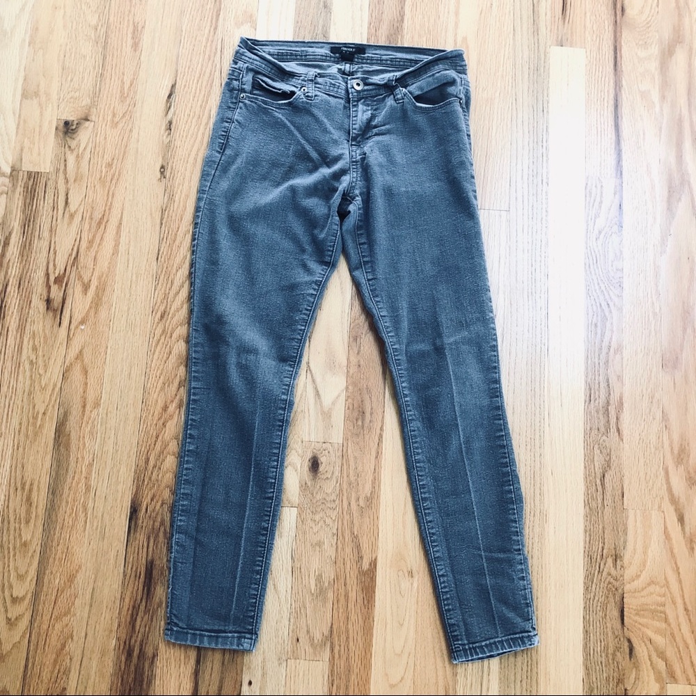 Light grey jeans